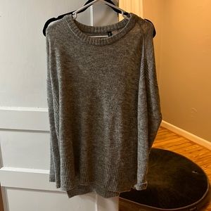 H&M gray sweater